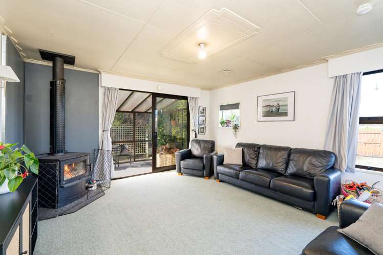 9 Russell Esplanade Otautau_6