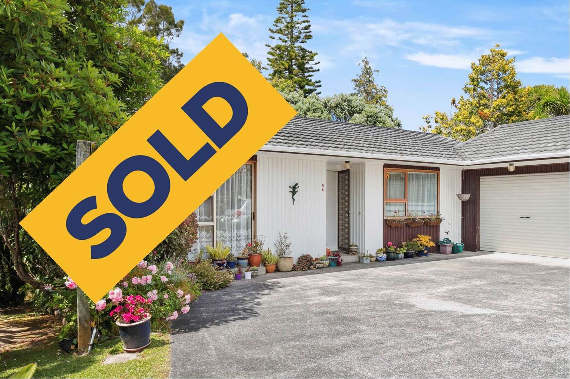 2/30 Scarlock Avenue Browns Bay_0