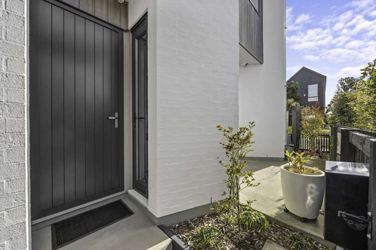 61 Wallace Road Hobsonville_1