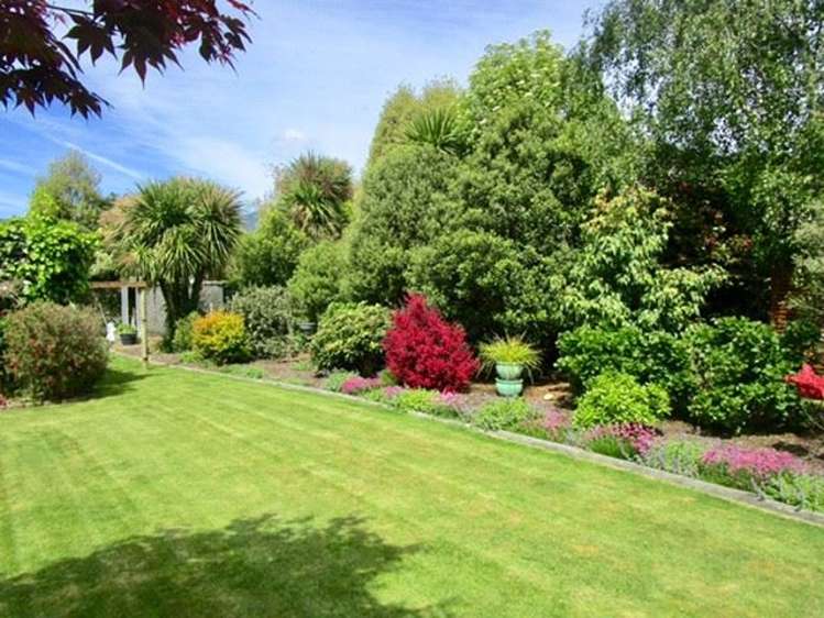 6a Lady Cobham Grove Anakiwa and Surrounds_20