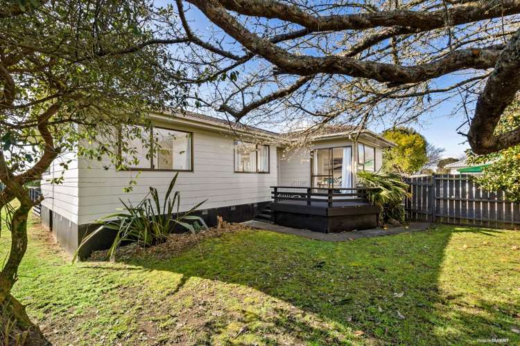 28 Frangipani Avenue Manurewa_15