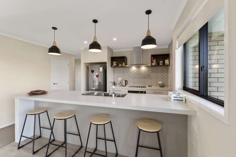 5 Longwood Court Levin_7