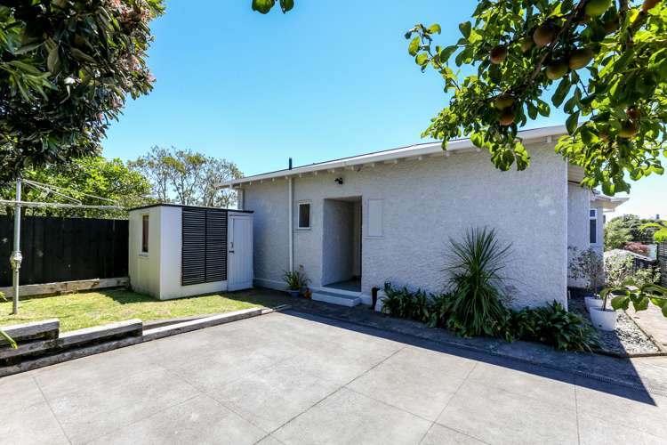 39 Gaine Street New Plymouth Central_18