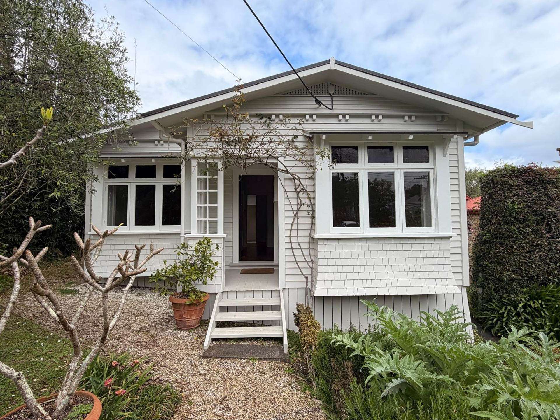 19 Ewen Alison Avenue Devonport_0