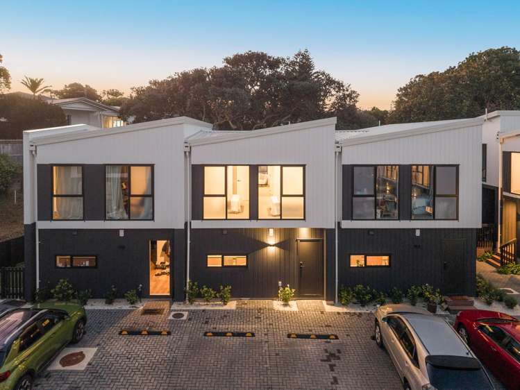5/16 Handley Avenue Narrow Neck_30