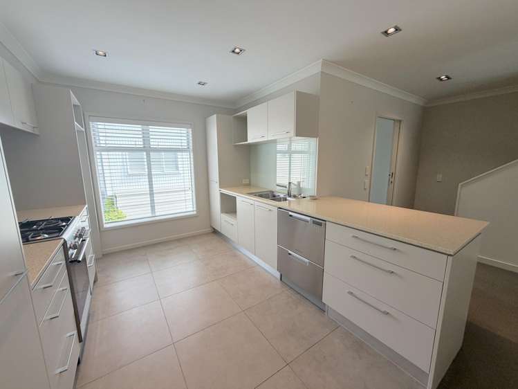 36 Parkside Drive Orewa_11