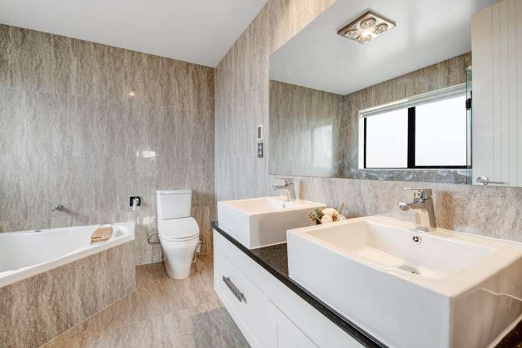 1 Tuangi Street Long Bay_22