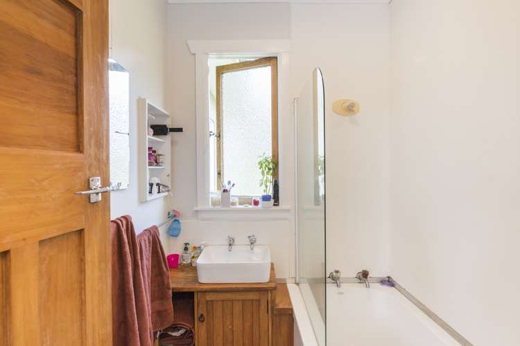 149 Short Road Halcombe_10