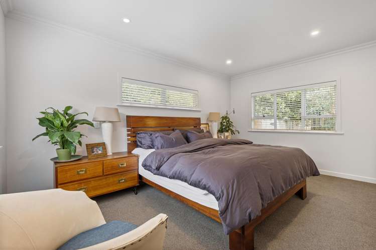 2/3 Sharon Road Waiake_12