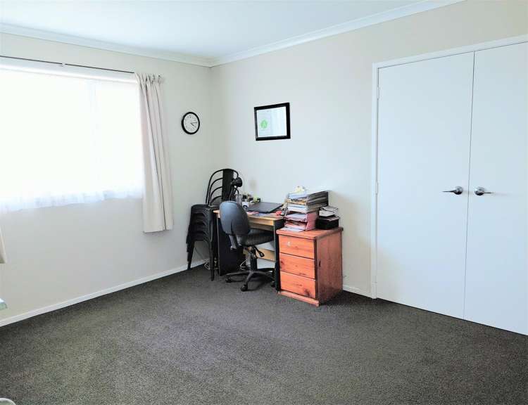 8 Muirfield Rise Te Kamo_15