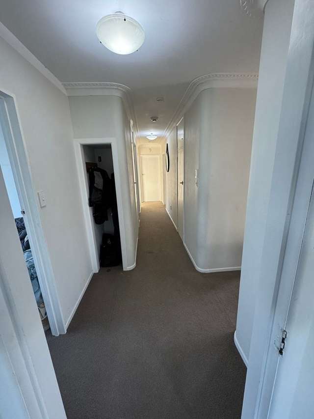 403 Dey Street Hamilton East_4