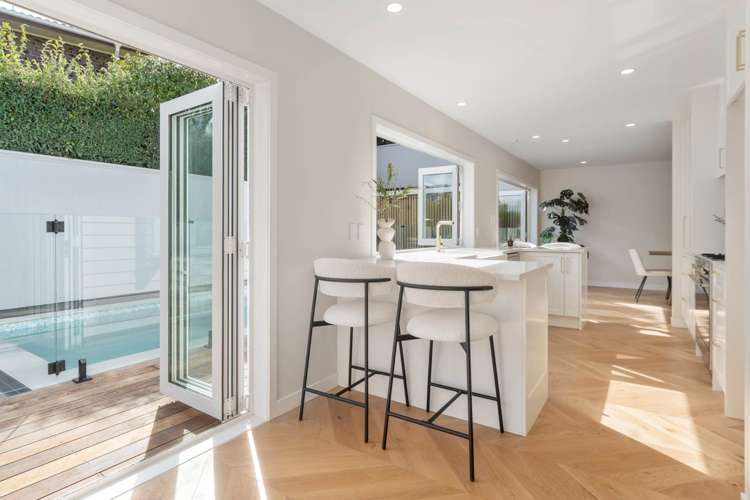 2/29 Harley Road Takapuna_14