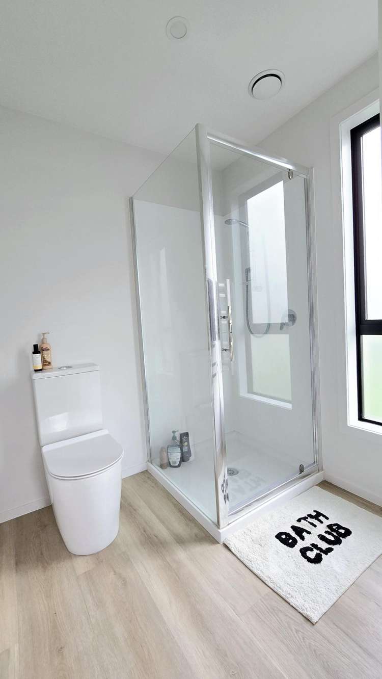 17/7 Johnston Grove Taita_8