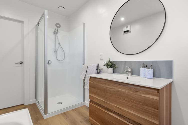 97 Bassett Street Burwood_14