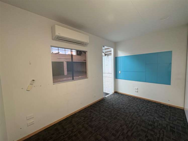 71 Morrin Road Saint Johns_8