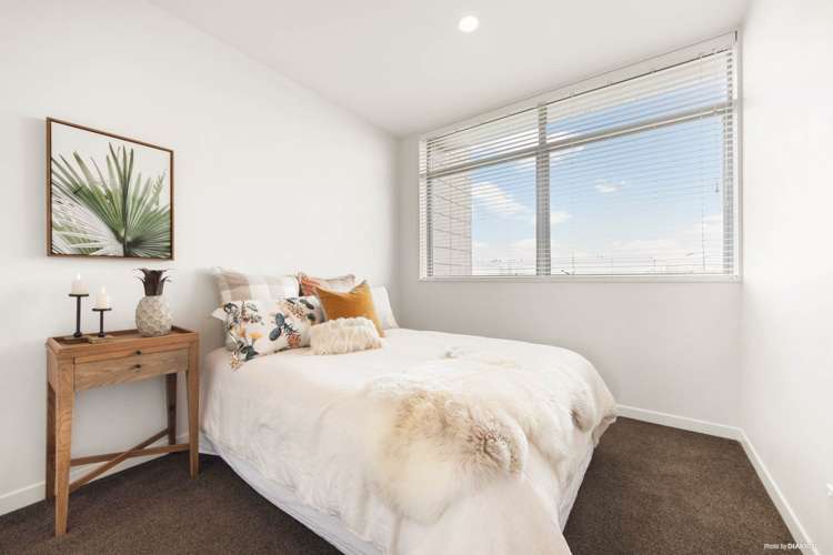 423 Murphys Road Flat Bush_5