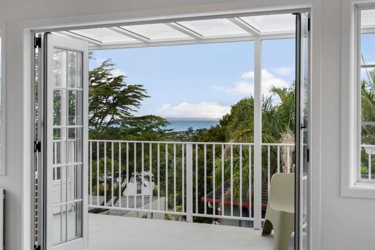 355 East Coast Road Mairangi Bay_16