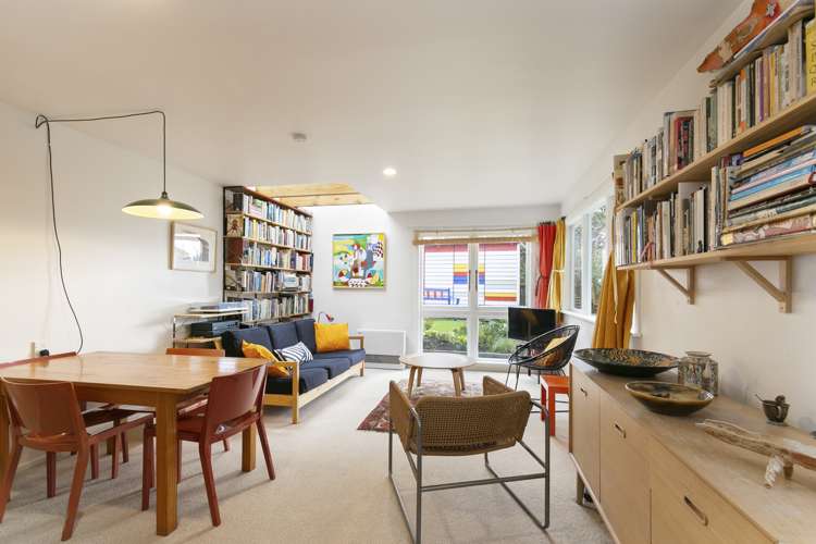 24 Hargreaves Street Mount Cook_3