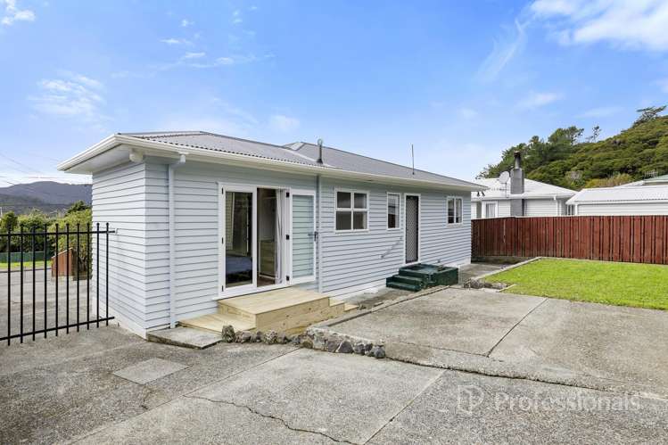 23 Karaka Street Wainuiomata_13