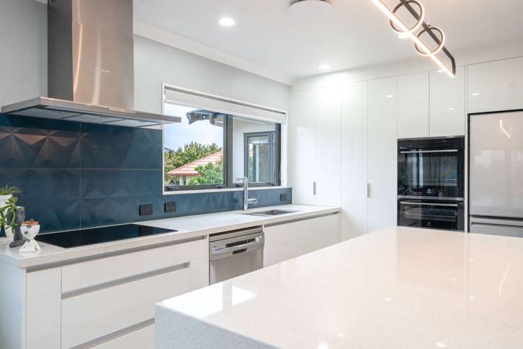 13 Claverton Grove Churton Park_11