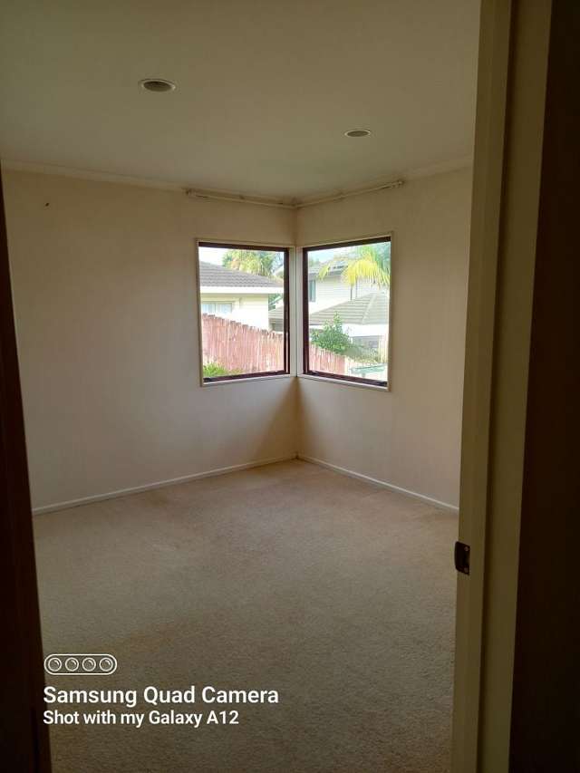 27A Highgrove Lane Totara Vale_2