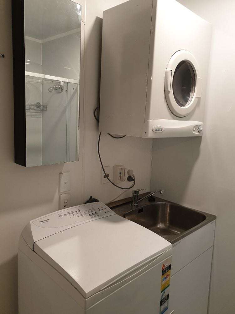 Lower Flat/10A Norna Crescent Kelburn_9