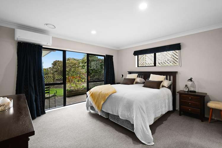 17 River Oaks Place Pukete_11