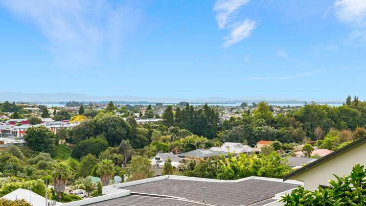 2/35 Sherwood Street Bellevue_2