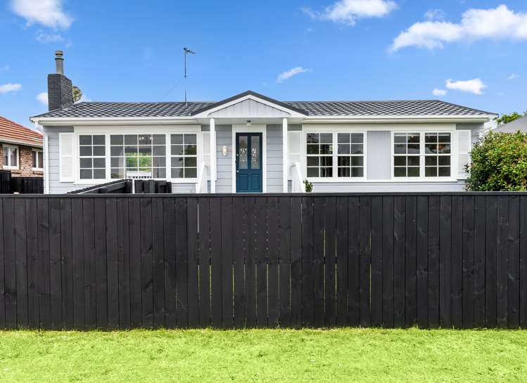 33b Gill Avenue Te Atatu Peninsula_25