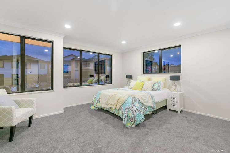 43 Hangahai Road Flat Bush_11