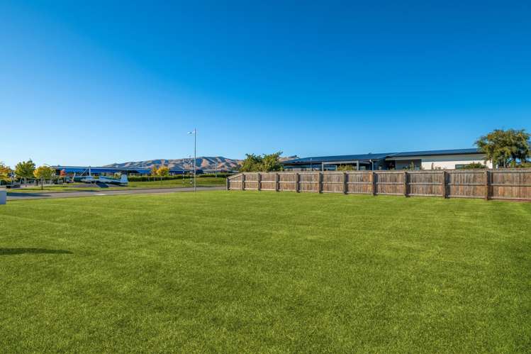 2 Kittyhawk Road Burleigh_5