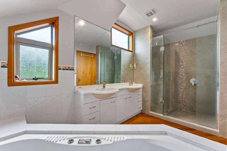 11 Katui Street Castor Bay_25