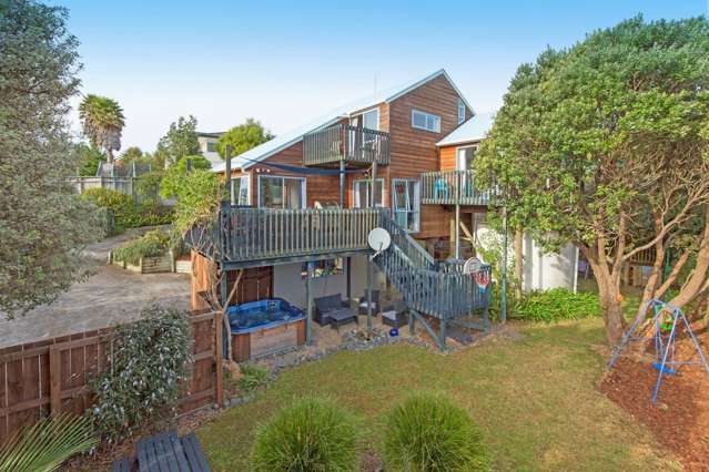 32 Kestrel Heights Arkles Bay_3