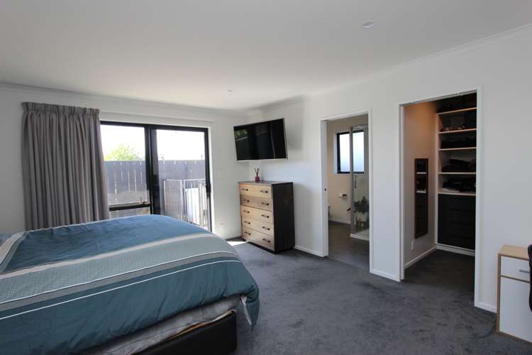 30 Catalina Crescent Burleigh_12