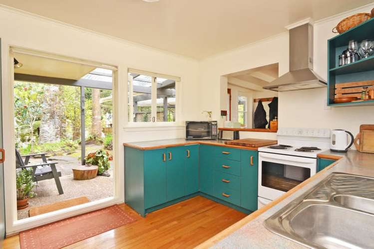 48 Hollywood Avenue Titirangi_5