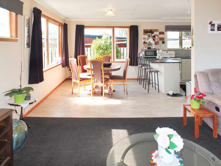 8a Edinburgh Terrace Foxton Beach_5