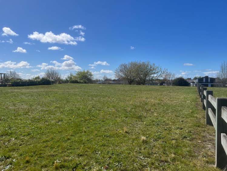 8 Village Green Drive Huntingdon_9