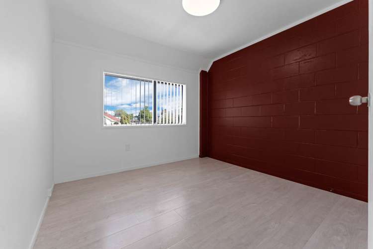 11/19A Gray Avenue Mangere East_19