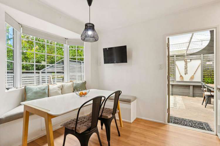 15 Taioma Crescent Te Atatu Peninsula_14