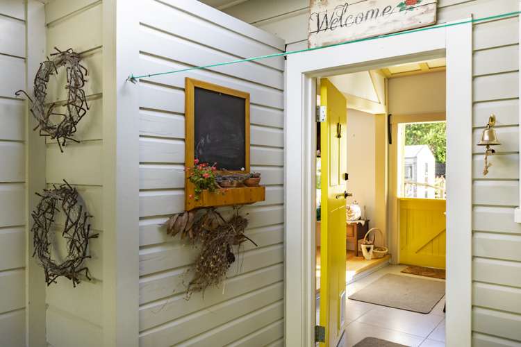 14 Owen Street Tikokino_6