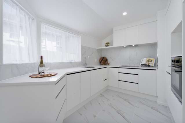 2/5 Newington Road Henderson_3