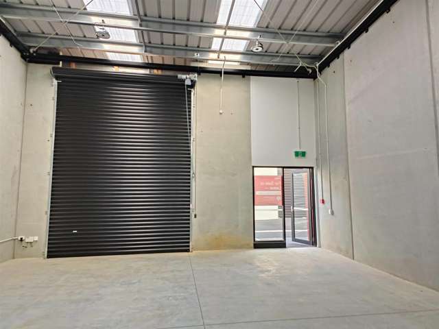 Unit 7, 15 Earthmover Crescent Burbush_2