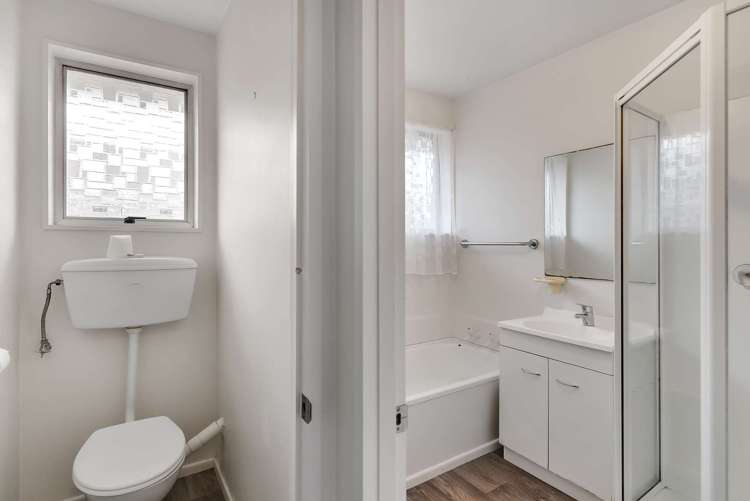 62 Denise Crescent Hornby_13