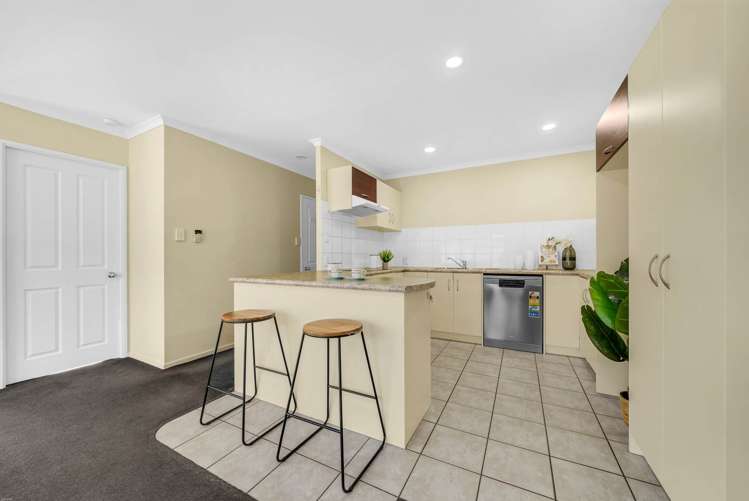 104 Naylors Drive Mangere_14