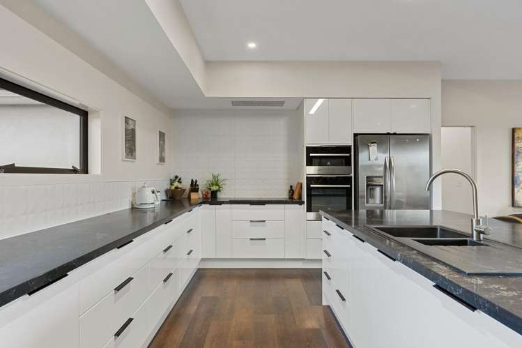 25 Hallfield Drive_4