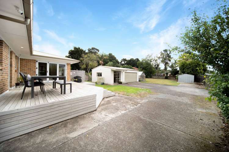 5 Callis Avenue Opaheke_16