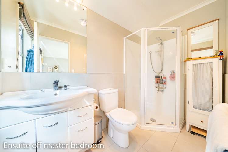 44 Evergreen Crescent Trentham_15