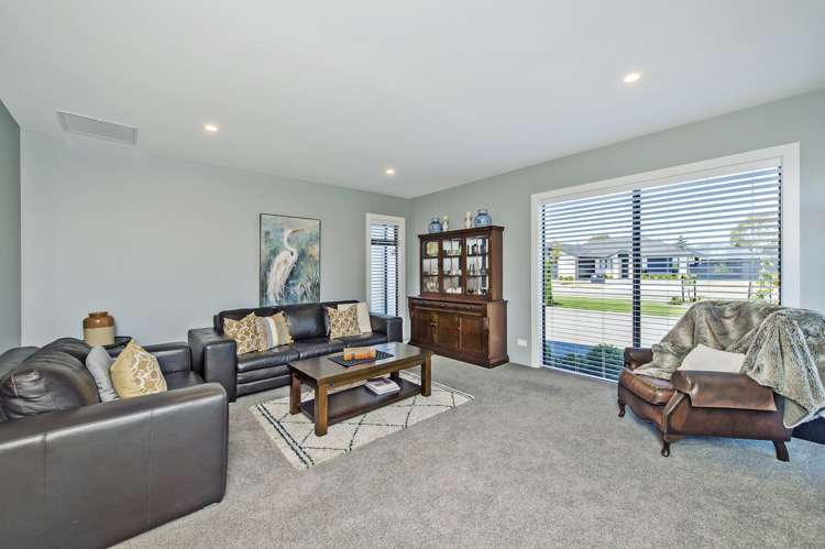 16 Vitalia Crescent Lincoln_10