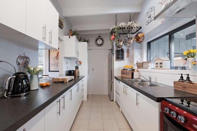 48 Poland Street Waikino_2