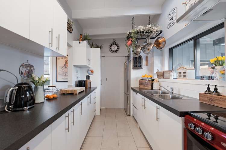 48 Poland Street Waikino_2